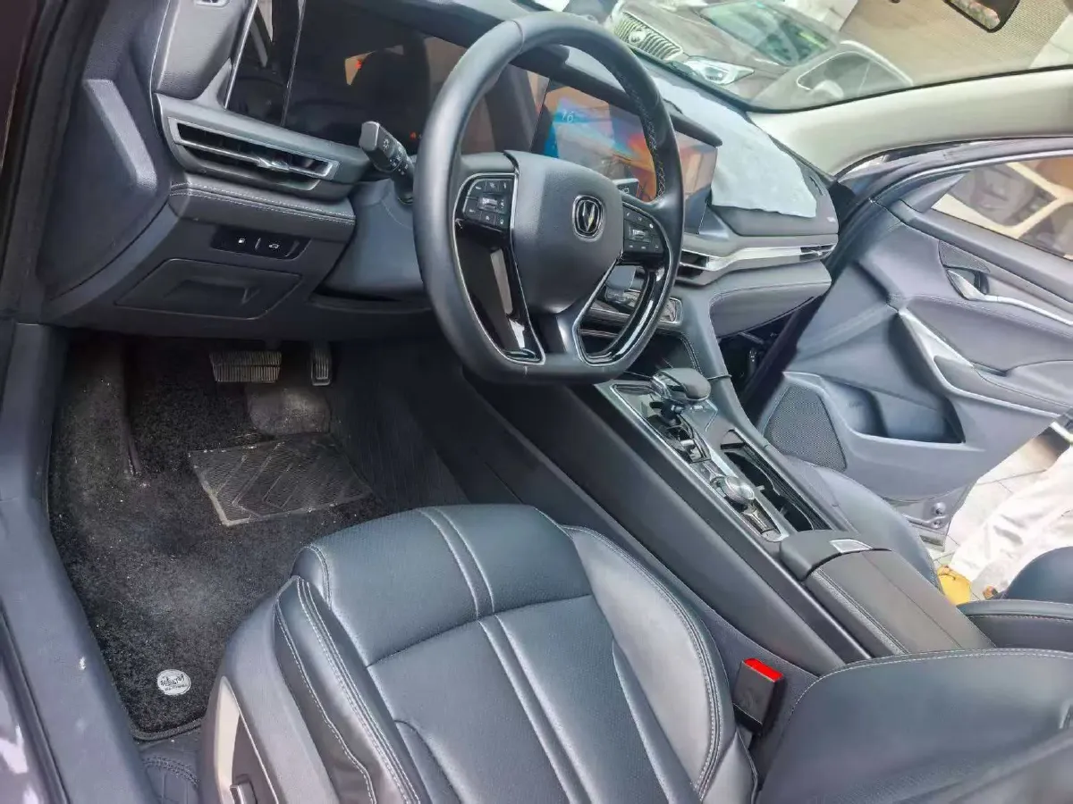 2020 ChangAn CS75 Plus 2.0T 233HP L4 8AT,autocango,china used car exporter,china ev exporter,chinese used car exporter,chinese used ev exporter