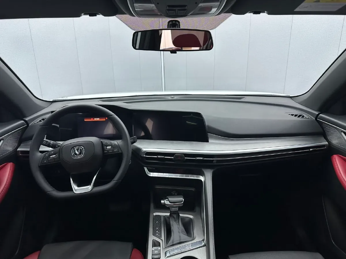 2022 ChangAn CS35 Plus 1.4T 160HP L4 7DCT,autocango,china used car exporter,china ev exporter,chinese used car exporter,chinese used ev exporter