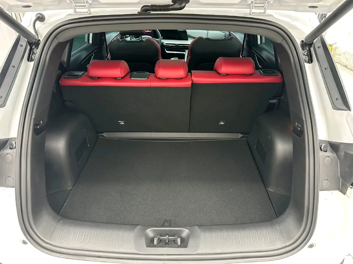 2022 ChangAn CS35 Plus 1.4T 160HP L4 7DCT,autocango,china used car exporter,china ev exporter,chinese used car exporter,chinese used ev exporter