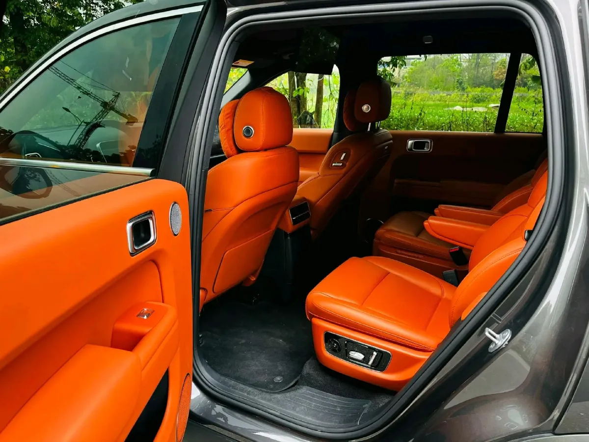 2023 Li L9 Range Extended 154HP REEV 42.6KWH,autocango,china used car exporter,china ev exporter,chinese used car exporter,chinese used ev exporter