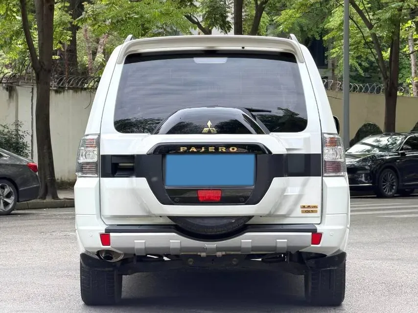 2017 Honda Jade 1.8L 141HP L4 5AT,autocango,china used car exporter,china ev exporter,chinese used car exporter,chinese used ev exporter