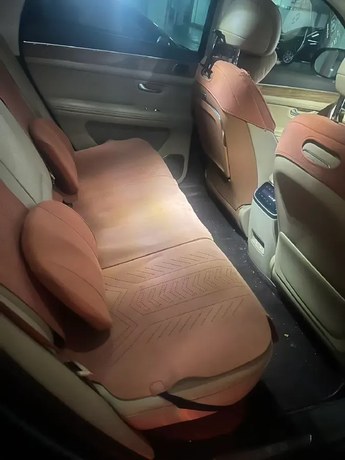 2024 AITO AITO M7 1.5T 152HP L4 REEV 40KWH,autocango,china used car exporter,china ev exporter,chinese used car exporter,chinese used ev exporter