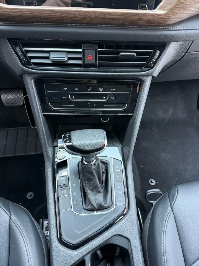 2021 Volkswagen Tharu 1.4T 150HP L4 7DCT,autocango,china used car exporter,china ev exporter,chinese used car exporter,chinese used ev exporter