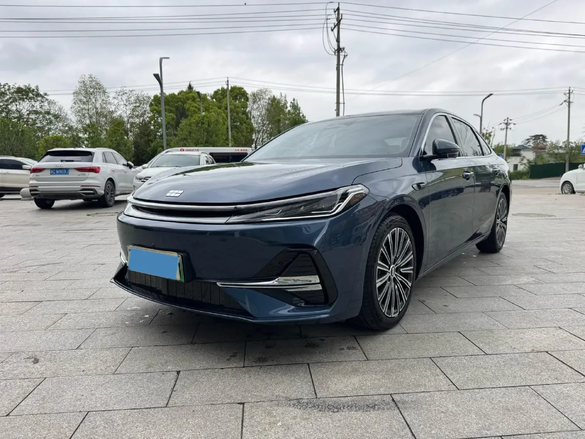 2025 Geely Galaxy A7 1.5L 112HP L4 1DHT PHEV,autocango,china used car exporter,china ev exporter,chinese used car exporter,chinese used ev exporter