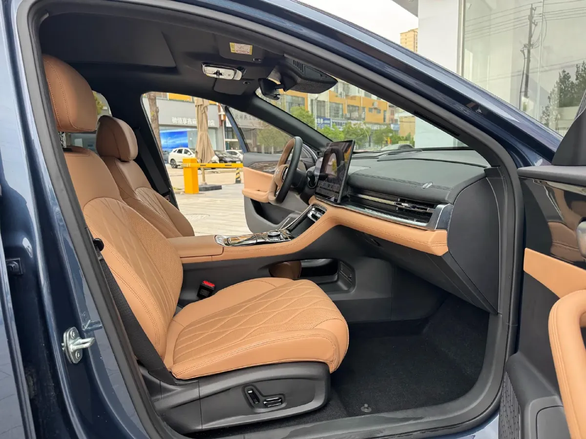 2025 Geely Galaxy A7 1.5L 112HP L4 1DHT PHEV,autocango,china used car exporter,china ev exporter,chinese used car exporter,chinese used ev exporter