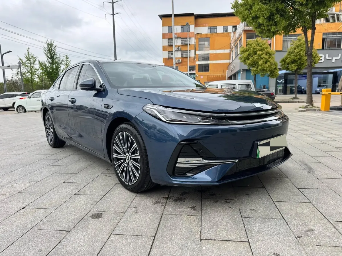 2025 Geely Galaxy A7 1.5L 112HP L4 1DHT PHEV,autocango,china used car exporter,china ev exporter,chinese used car exporter,chinese used ev exporter