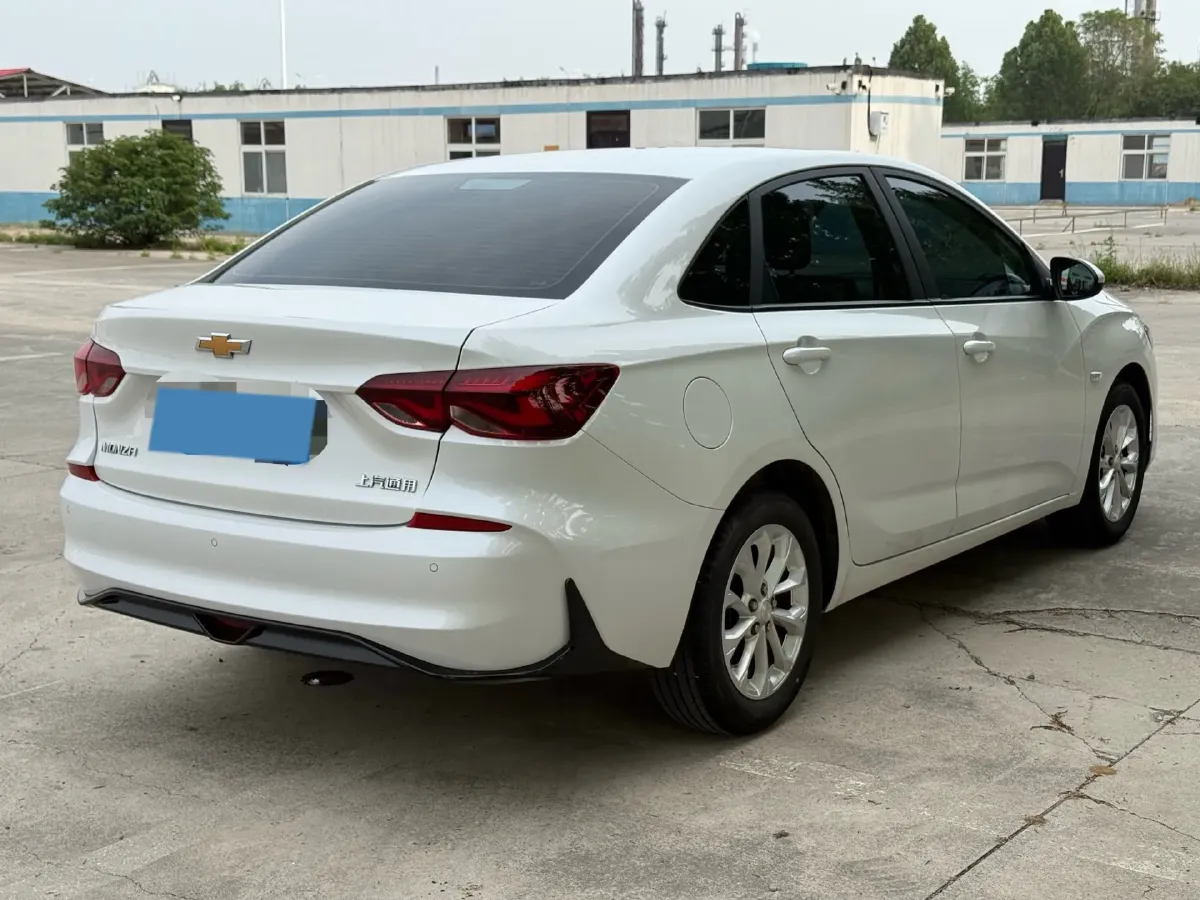 2023 Chevrolet Monza 1.5L 113HP L4 6DCT,autocango,china used car exporter,china ev exporter,chinese used car exporter,chinese used ev exporter