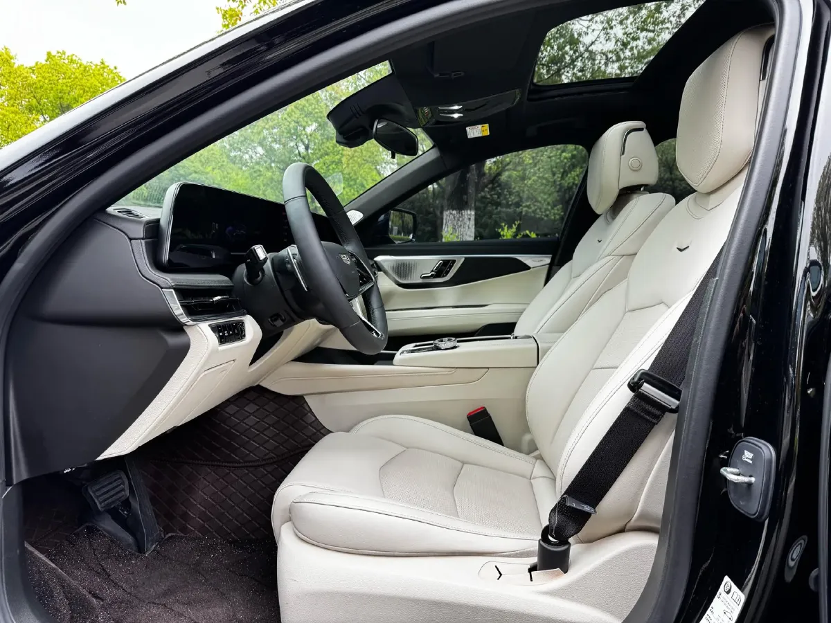 2023 Cadillac CT6 2.0T 237HP L4 10AT,autocango,china used car exporter,china ev exporter,chinese used car exporter,chinese used ev exporter