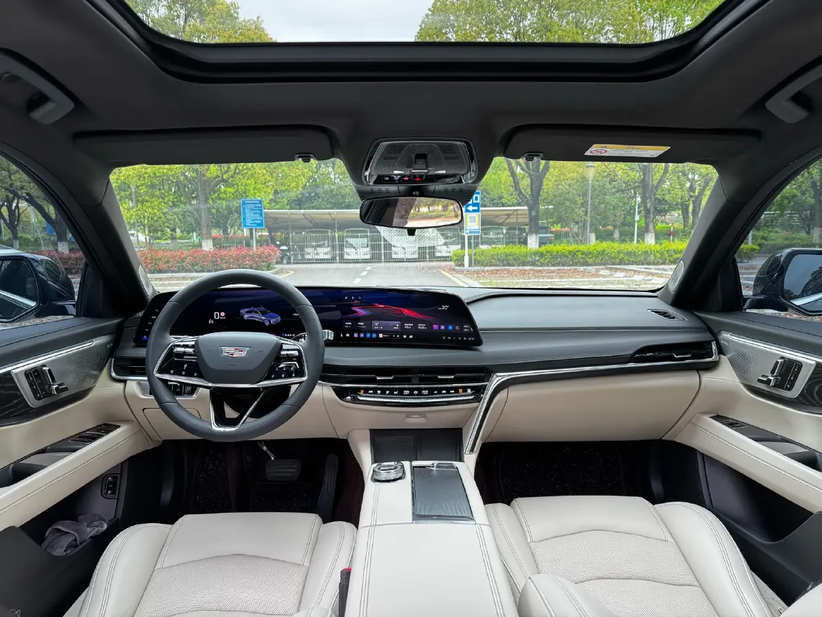 2023 Cadillac CT6 2.0T 237HP L4 10AT,autocango,china used car exporter,china ev exporter,chinese used car exporter,chinese used ev exporter