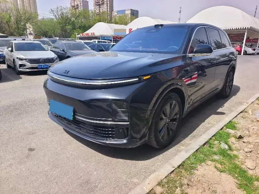 2025 Li L7 Range Extended 154HP REEV,autocango,china used car exporter,china ev exporter,chinese used car exporter,chinese used ev exporter