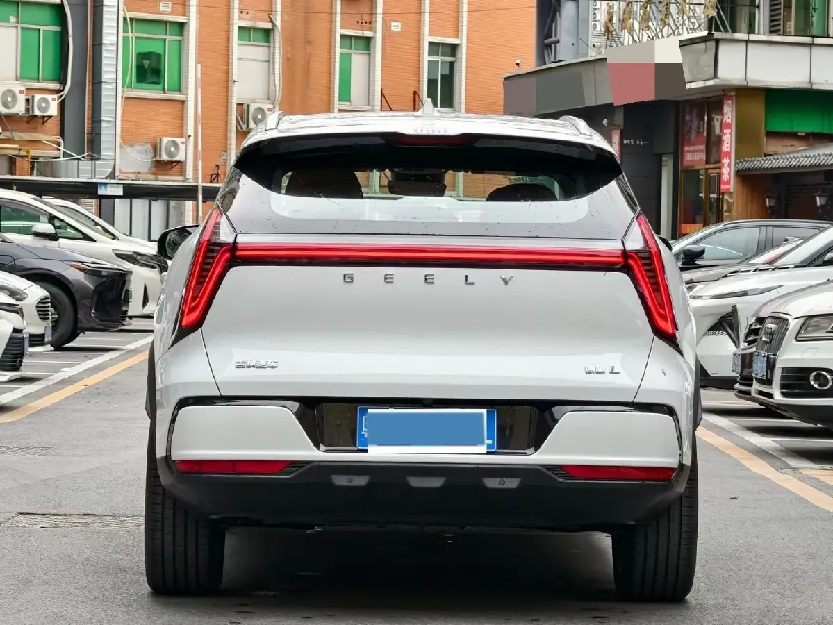 2025 Geely StarRay 1.5T 181HP L4 7DCT,autocango,china used car exporter,china ev exporter,chinese used car exporter,chinese used ev exporter