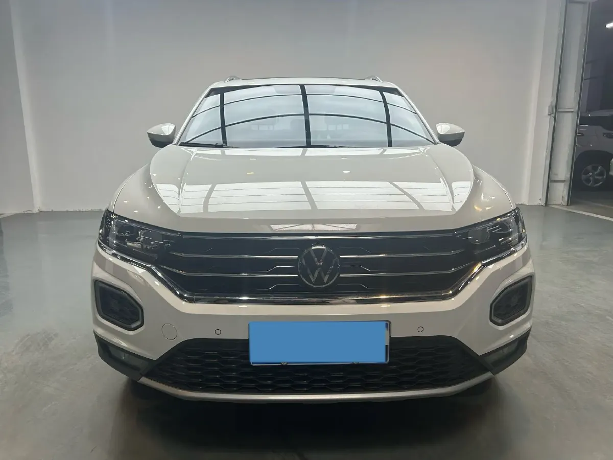 2022 Volkswagen T-Roc 1.4T 150HP L4 7DCT,autocango,china used car exporter,china ev exporter,chinese used car exporter,chinese used ev exporter