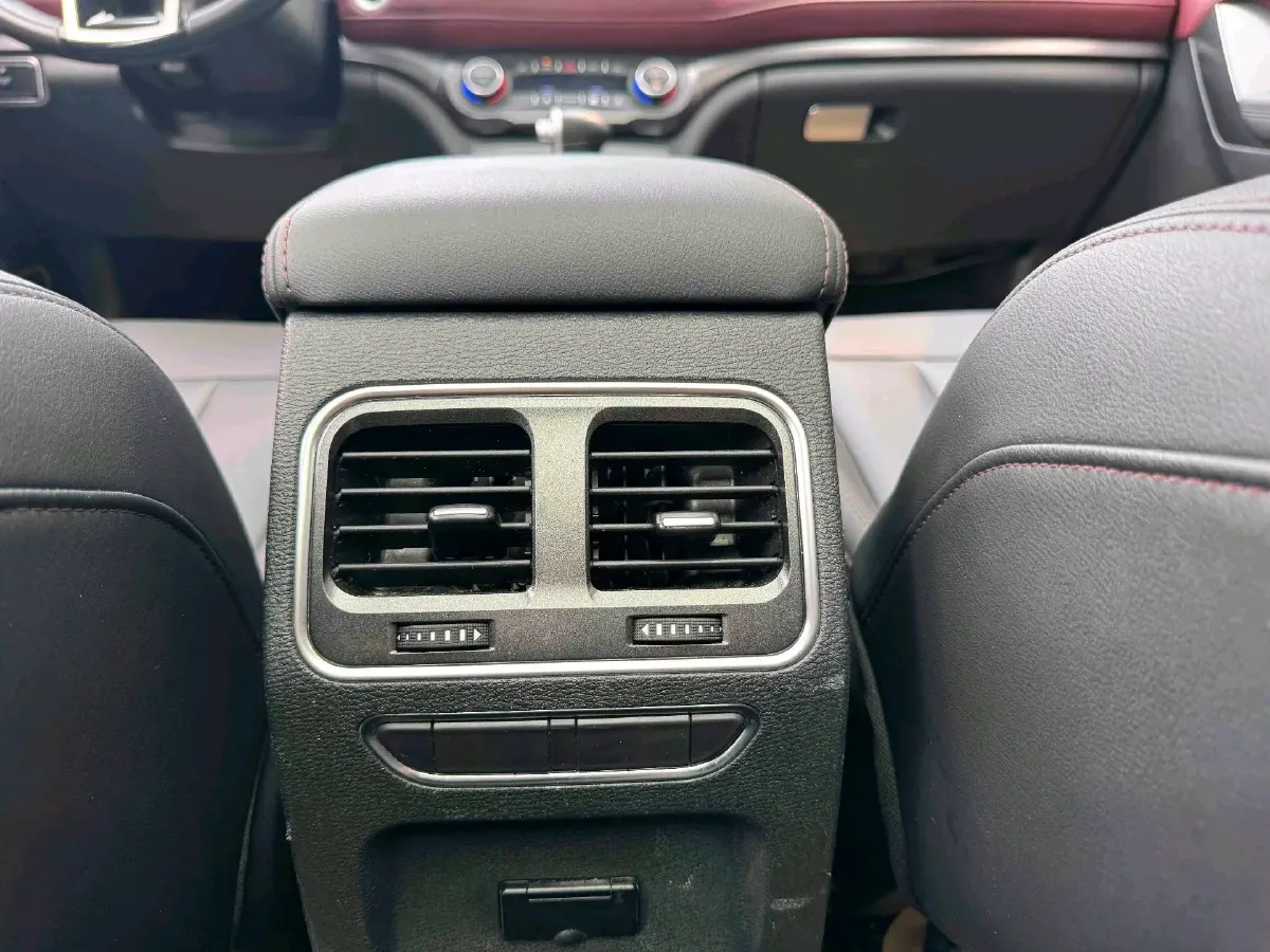 2018 Haval H6 Coupe 1.5T 169HP L4 7DCT,autocango,china used car exporter,china ev exporter,chinese used car exporter,chinese used ev exporter