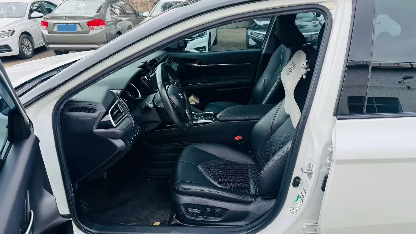 2019 Toyota Camry 2.0L 178HP L4 CVT,autocango,china used car exporter,china ev exporter,chinese used car exporter,chinese used ev exporter