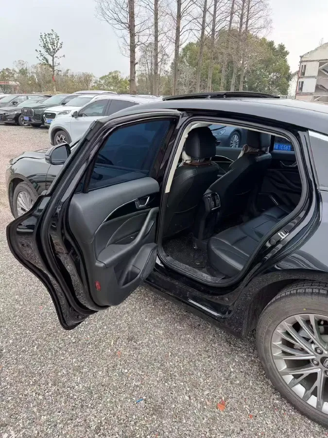 2025 Bestune B70 1.5T 169HP L4 7DCT,autocango,china used car exporter,china ev exporter,chinese used car exporter,chinese used ev exporter