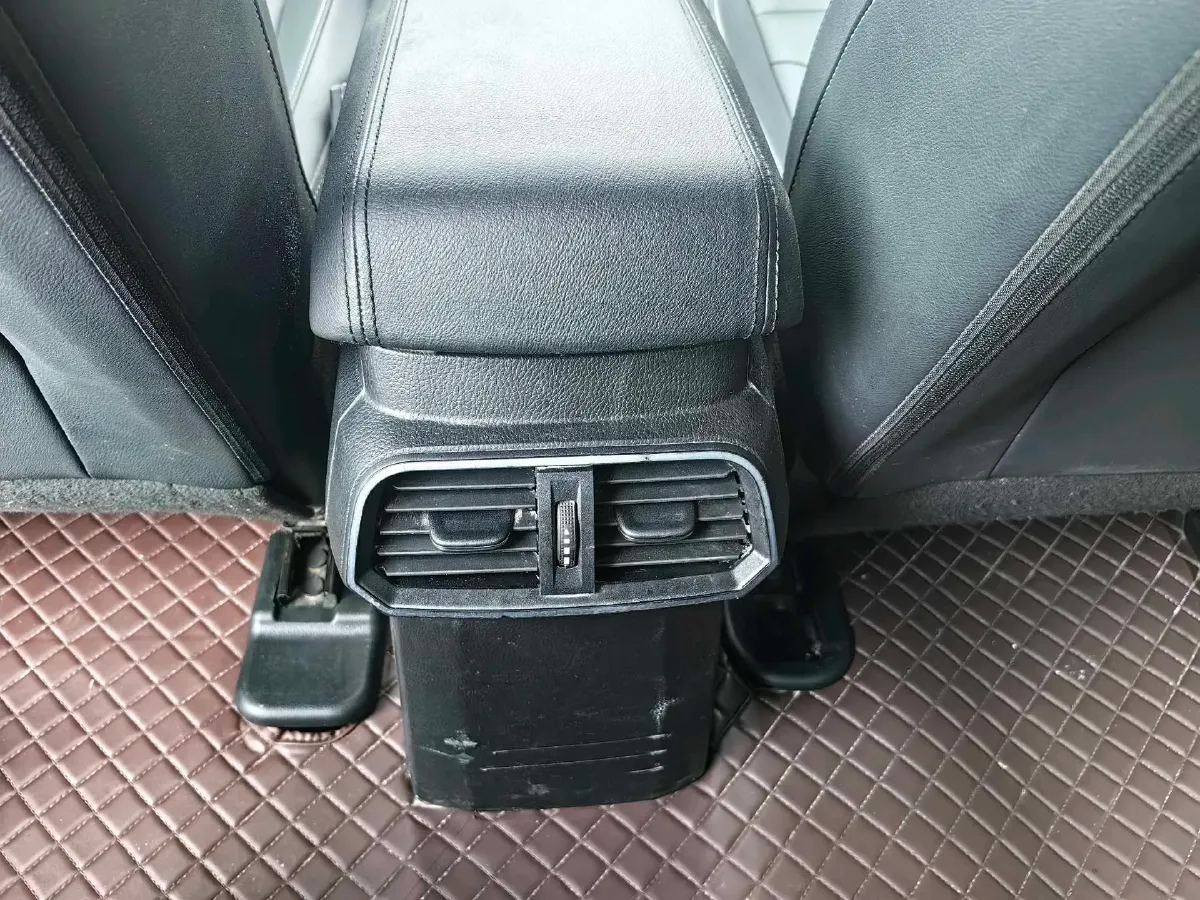 2019 Haval H6 1.5T 150HP L4 7DCT,autocango,china used car exporter,china ev exporter,chinese used car exporter,chinese used ev exporter