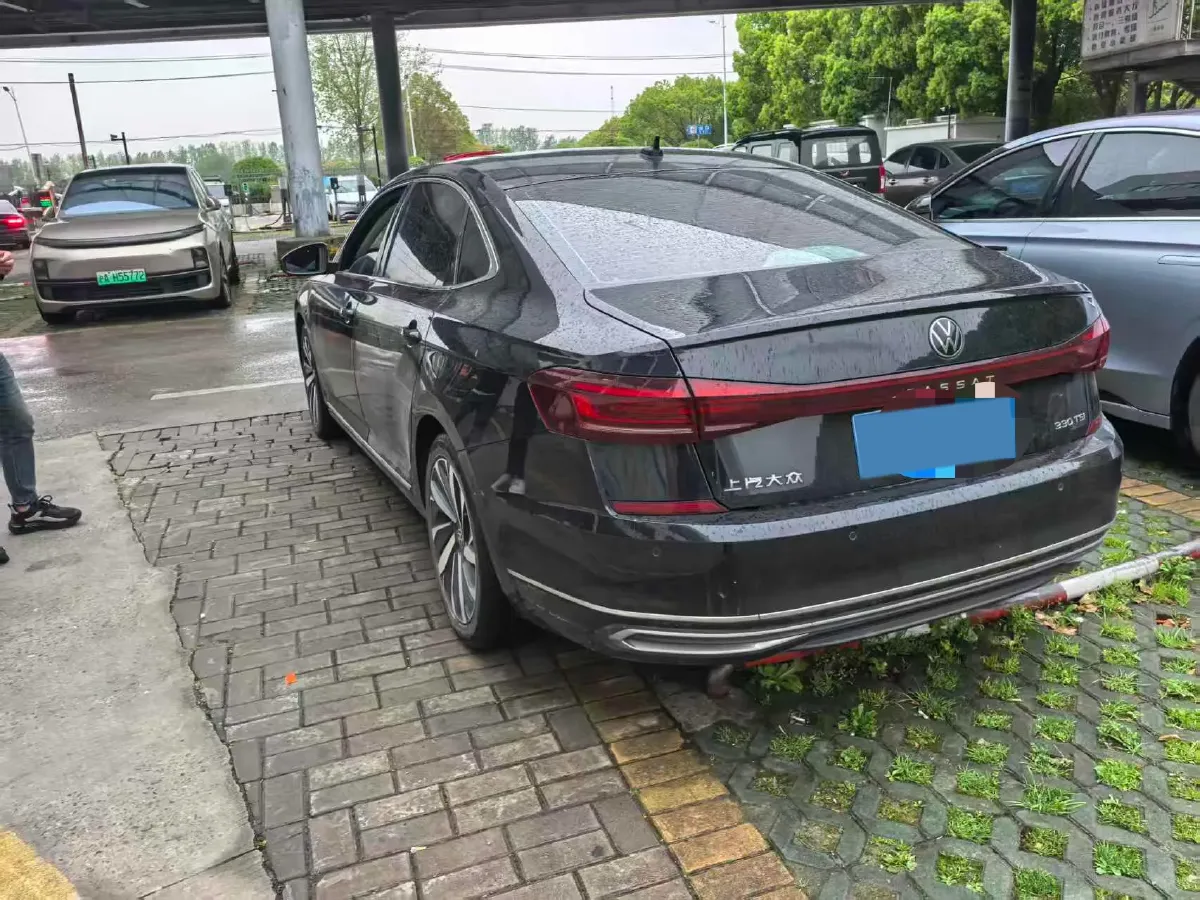 2023 Volkswagen Passat 2.0T 186HP L4 7DCT,autocango,china used car exporter,china ev exporter,chinese used car exporter,chinese used ev exporter