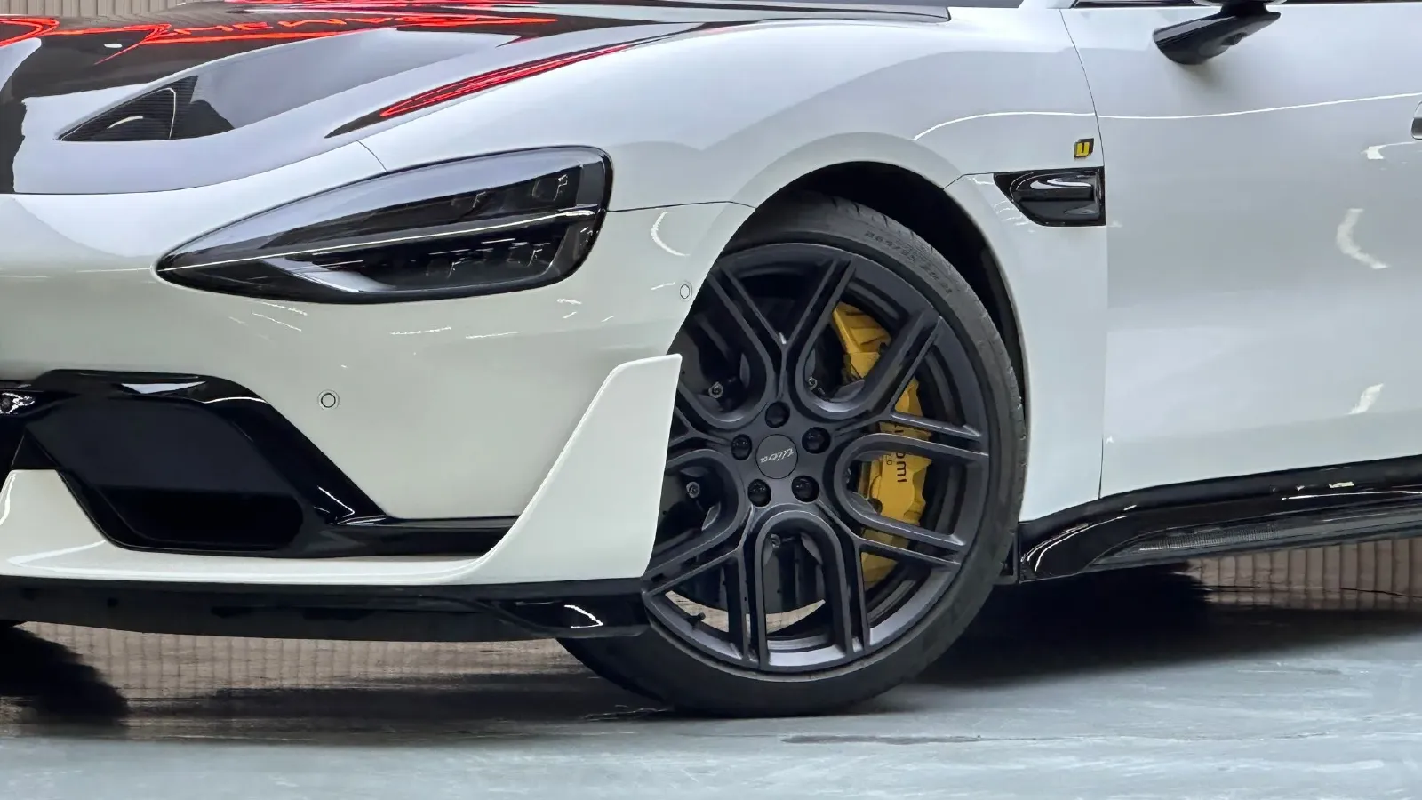 2025 MI SU7 Ultra BEV 93.7KWH,autocango,china used car exporter,china ev exporter,chinese used car exporter,chinese used ev exporter