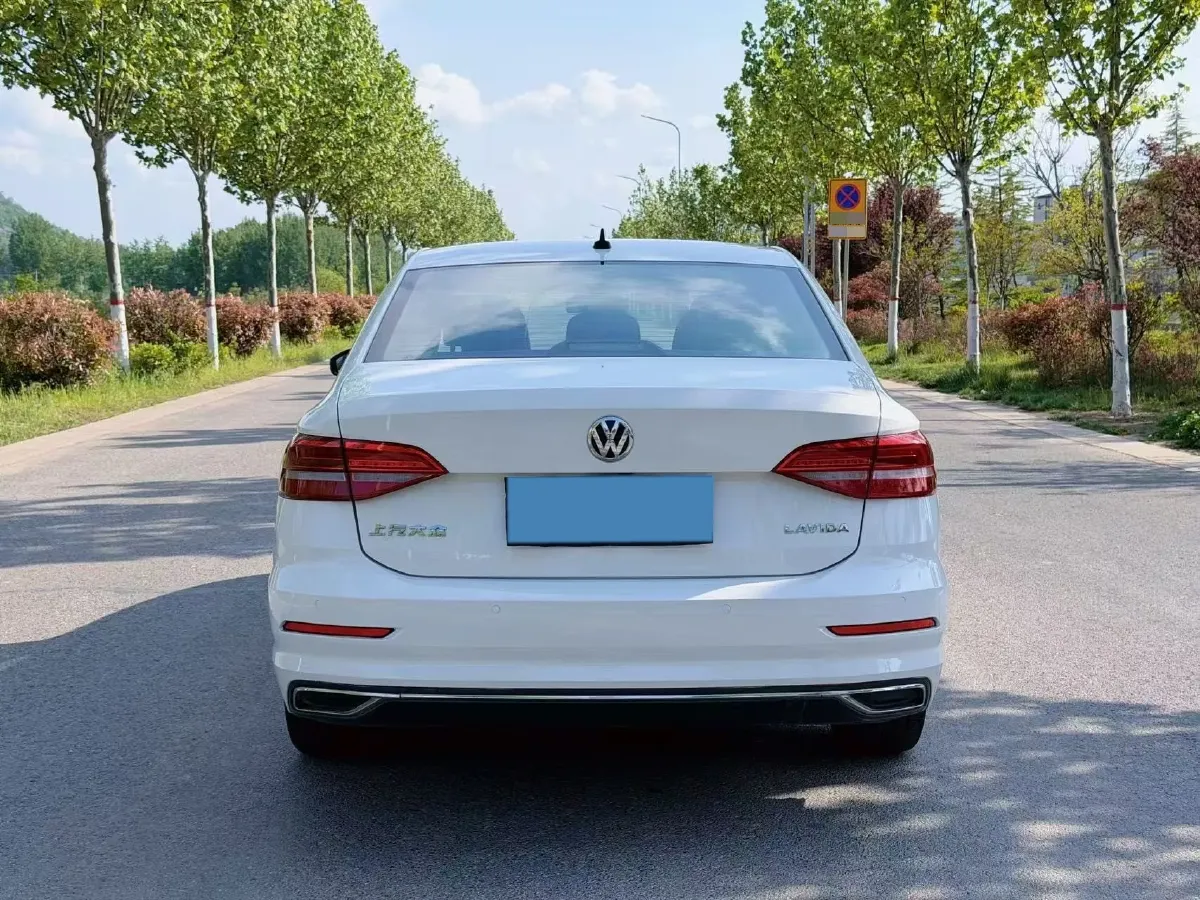 2019 Volkswagen Lavida 1.5L 113HP L4 6AT,autocango,china used car exporter,china ev exporter,chinese used car exporter,chinese used ev exporter