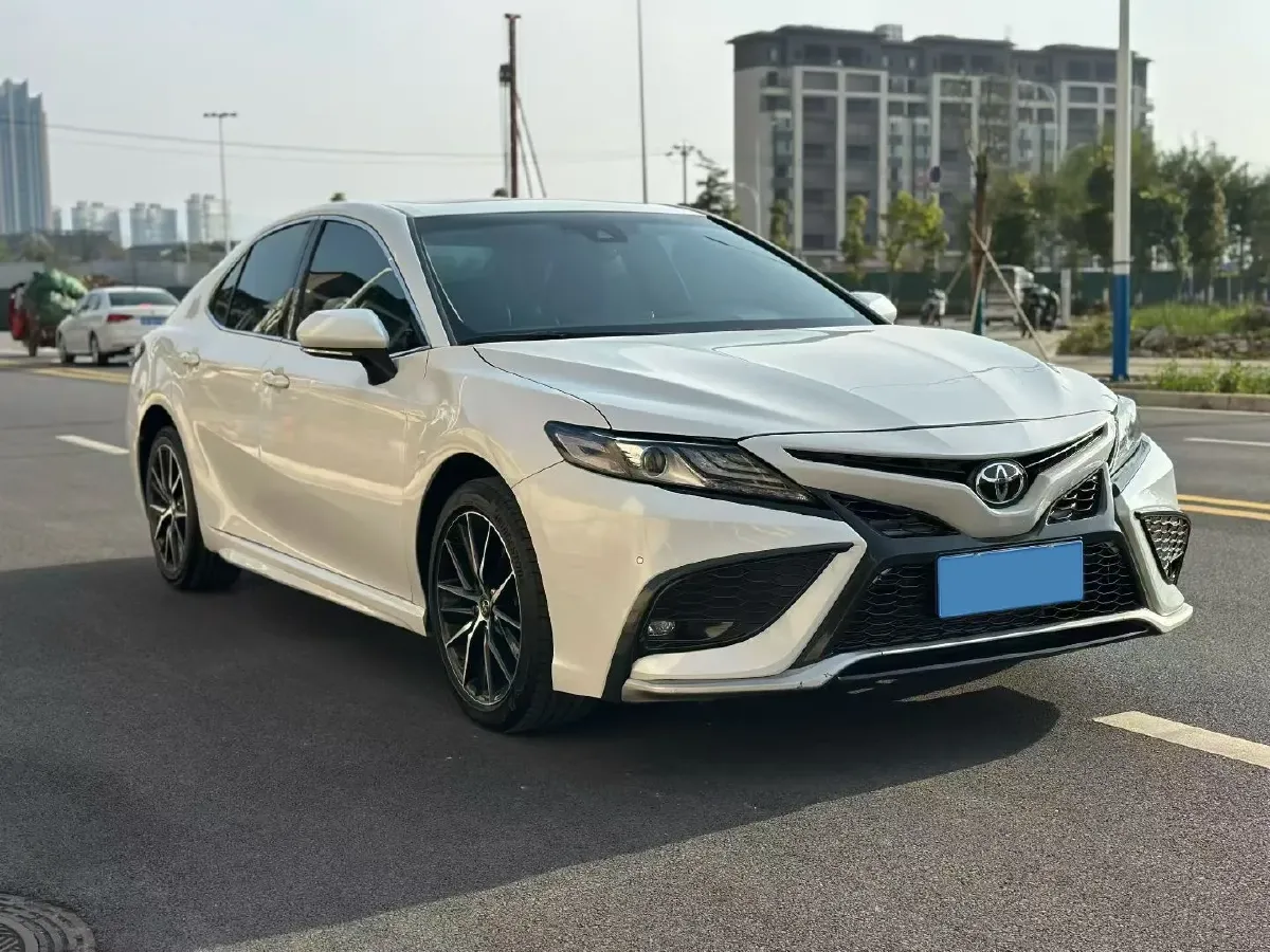2022 Toyota Camry 2.0L 178HP L4 CVT,autocango,china used car exporter,china ev exporter,chinese used car exporter,chinese used ev exporter