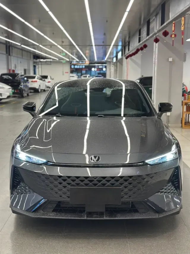 2024 ChangAn UNI-V 1.5T 188HP L4 7DCT,autocango,china used car exporter,china ev exporter,chinese used car exporter,chinese used ev exporter