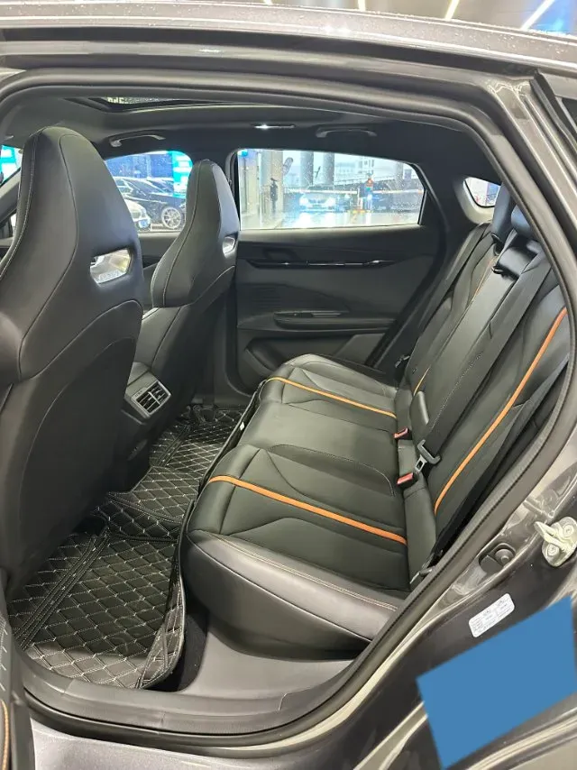 2024 ChangAn UNI-V 1.5T 188HP L4 7DCT,autocango,china used car exporter,china ev exporter,chinese used car exporter,chinese used ev exporter