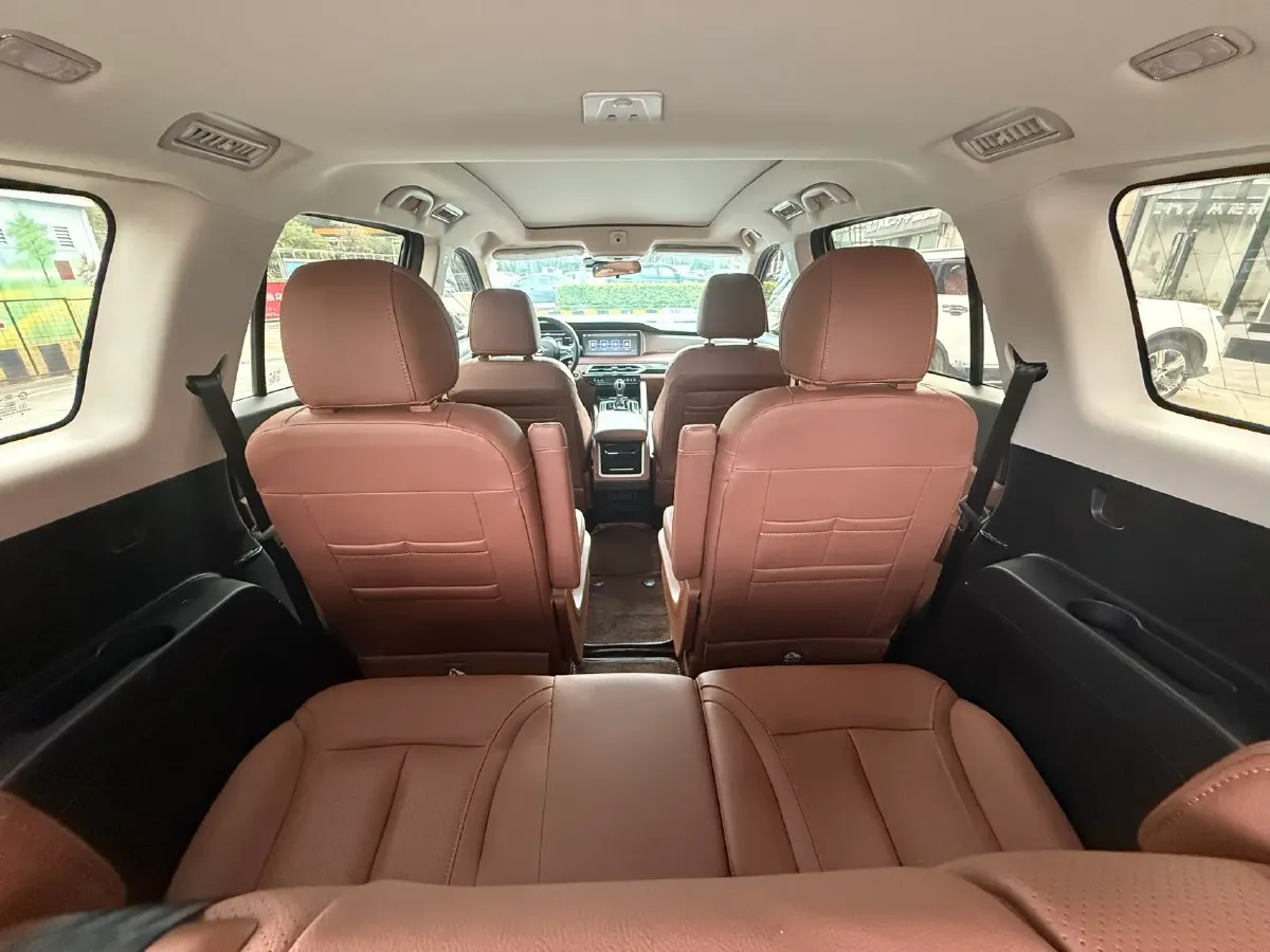 2023 HaiMa 7X 1.6T 195HP L4 6AT,autocango,china used car exporter,china ev exporter,chinese used car exporter,chinese used ev exporter