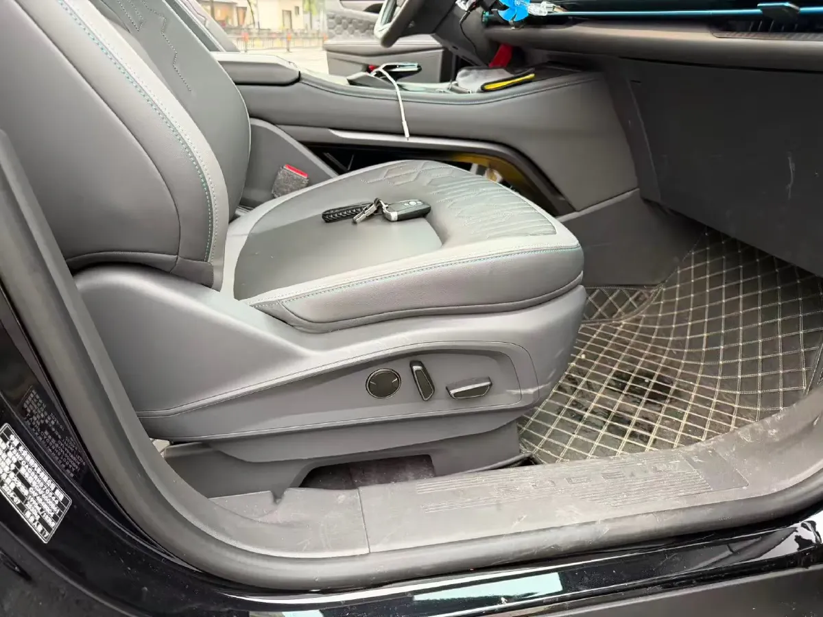 2023 Ford Edge 2.0T 252HP L4 8AT,autocango,china used car exporter,china ev exporter,chinese used car exporter,chinese used ev exporter