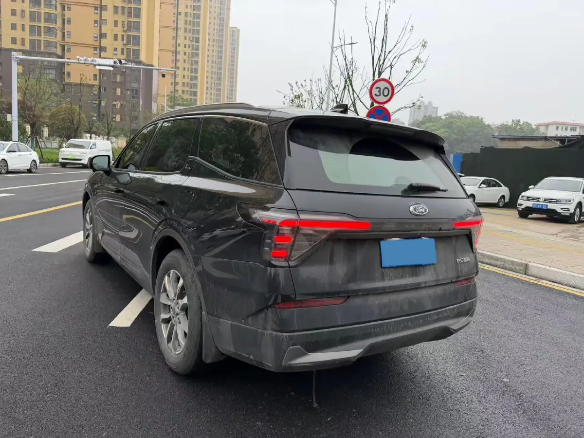 2023 Ford Edge 2.0T 252HP L4 8AT,autocango,china used car exporter,china ev exporter,chinese used car exporter,chinese used ev exporter