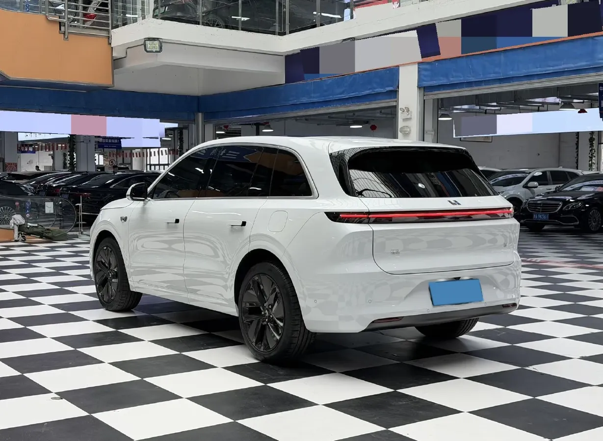 2024 Li L6 Range Extended 154HP L4 REEV 36.8KWH,autocango,china used car exporter,china ev exporter,chinese used car exporter,chinese used ev exporter