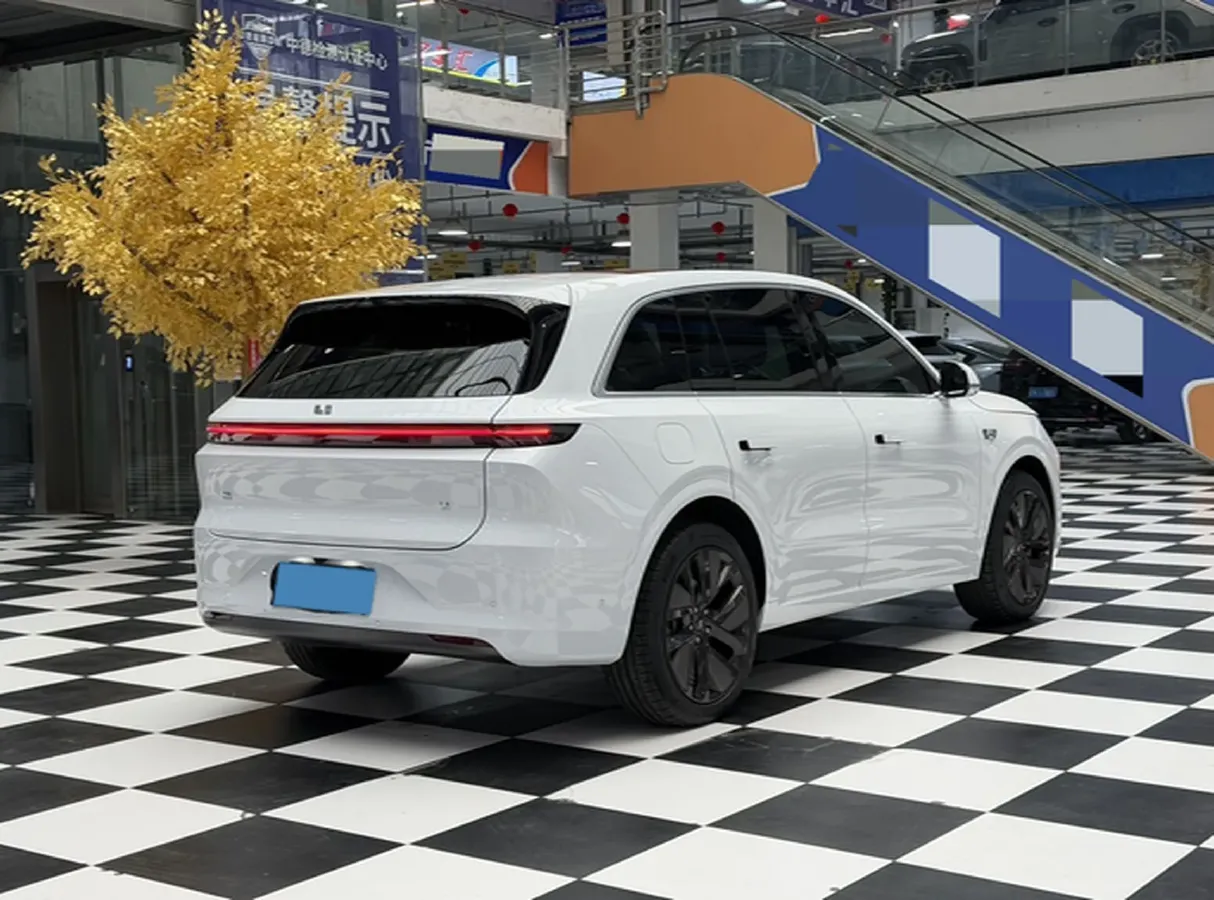 2024 Li L6 Range Extended 154HP L4 REEV 36.8KWH,autocango,china used car exporter,china ev exporter,chinese used car exporter,chinese used ev exporter