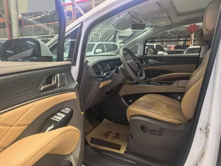 2022 Mercedes-Benz GLC Class 2.0T 197HP L4 9AT,autocango,china used car exporter,china ev exporter,chinese used car exporter,chinese used ev exporter