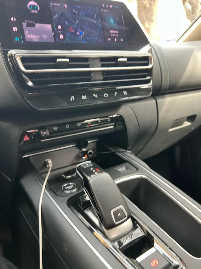 2022 Citroen C5 Aircross 1.6T 175HP L4 8AT,autocango,china used car exporter,china ev exporter,chinese used car exporter,chinese used ev exporter