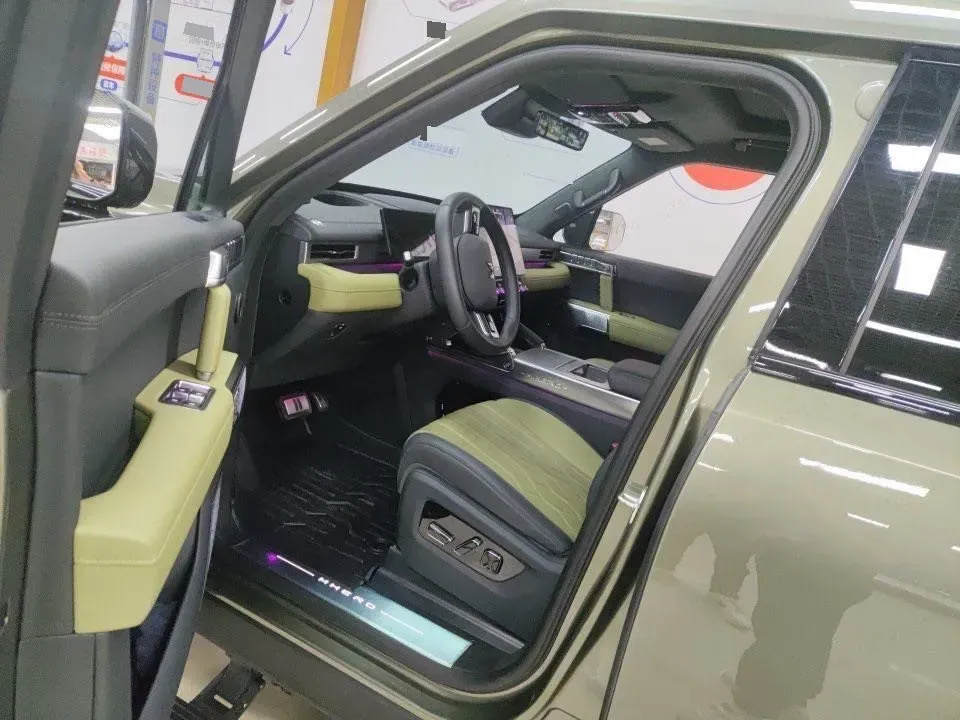 2025 M Hero WarriorM817 1.5T 197HP L4 2DHT PHEV,autocango,china used car exporter,china ev exporter,chinese used car exporter,chinese used ev exporter