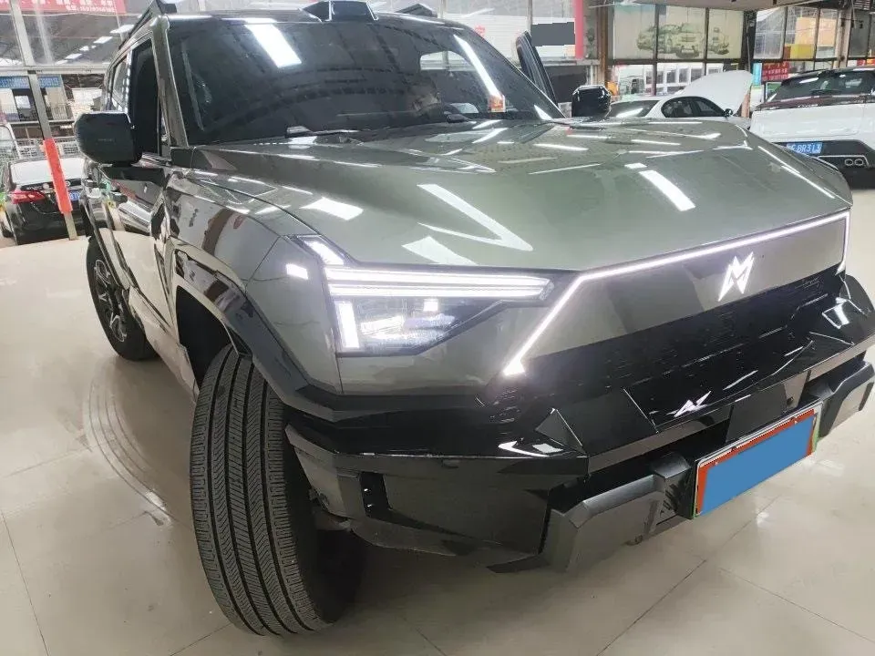 2025 M Hero WarriorM817 1.5T 197HP L4 2DHT PHEV,autocango,china used car exporter,china ev exporter,chinese used car exporter,chinese used ev exporter