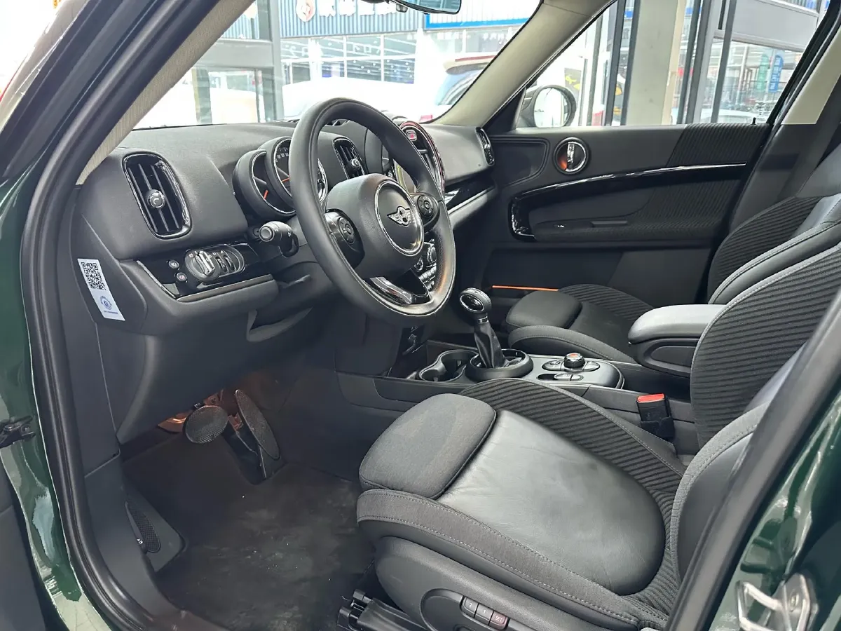 2017 MINI COUNTRYMAN 1.5T 136HP L3 6AT,autocango,china used car exporter,china ev exporter,chinese used car exporter,chinese used ev exporter