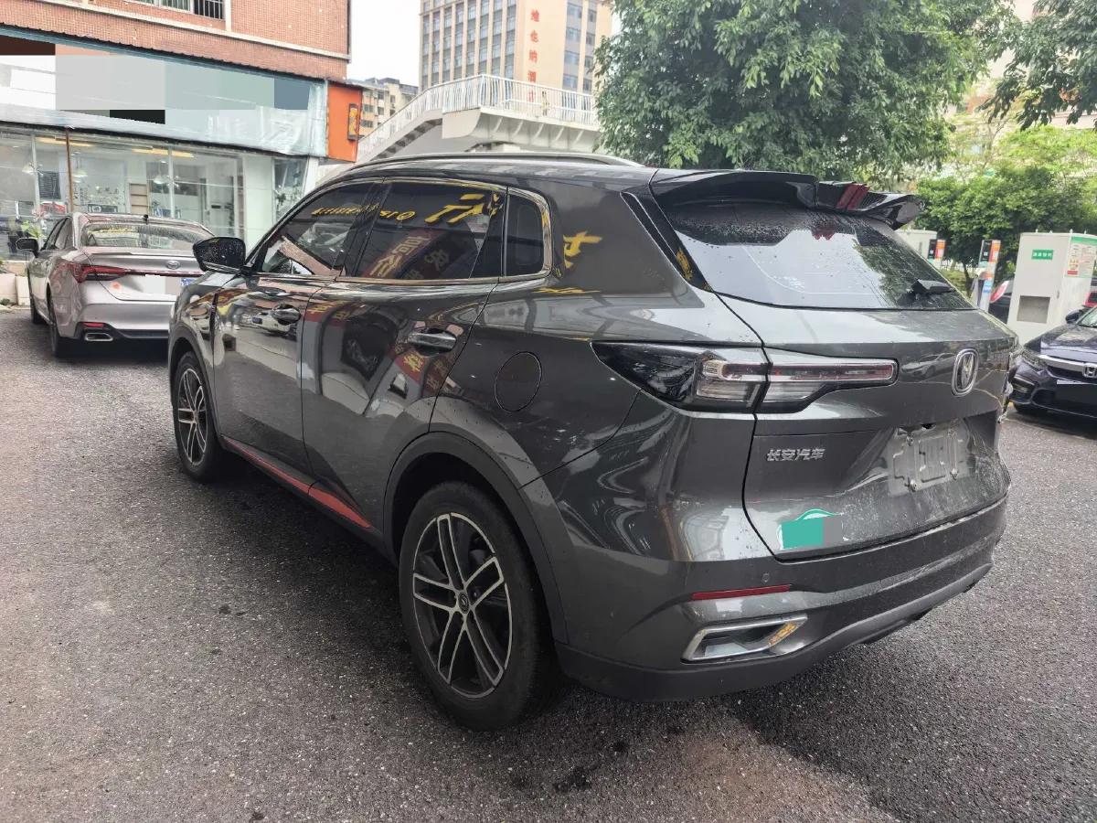 2022 ChangAn Oshan X7 Plus 1.5T 188HP L4 7DCT,autocango,china used car exporter,china ev exporter,chinese used car exporter,chinese used ev exporter