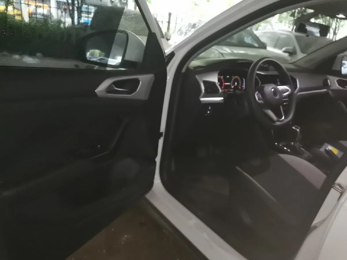 2021 Volkswagen Tacqua 1.2T 116HP L4 7DCT,autocango,china used car exporter,china ev exporter,chinese used car exporter,chinese used ev exporter