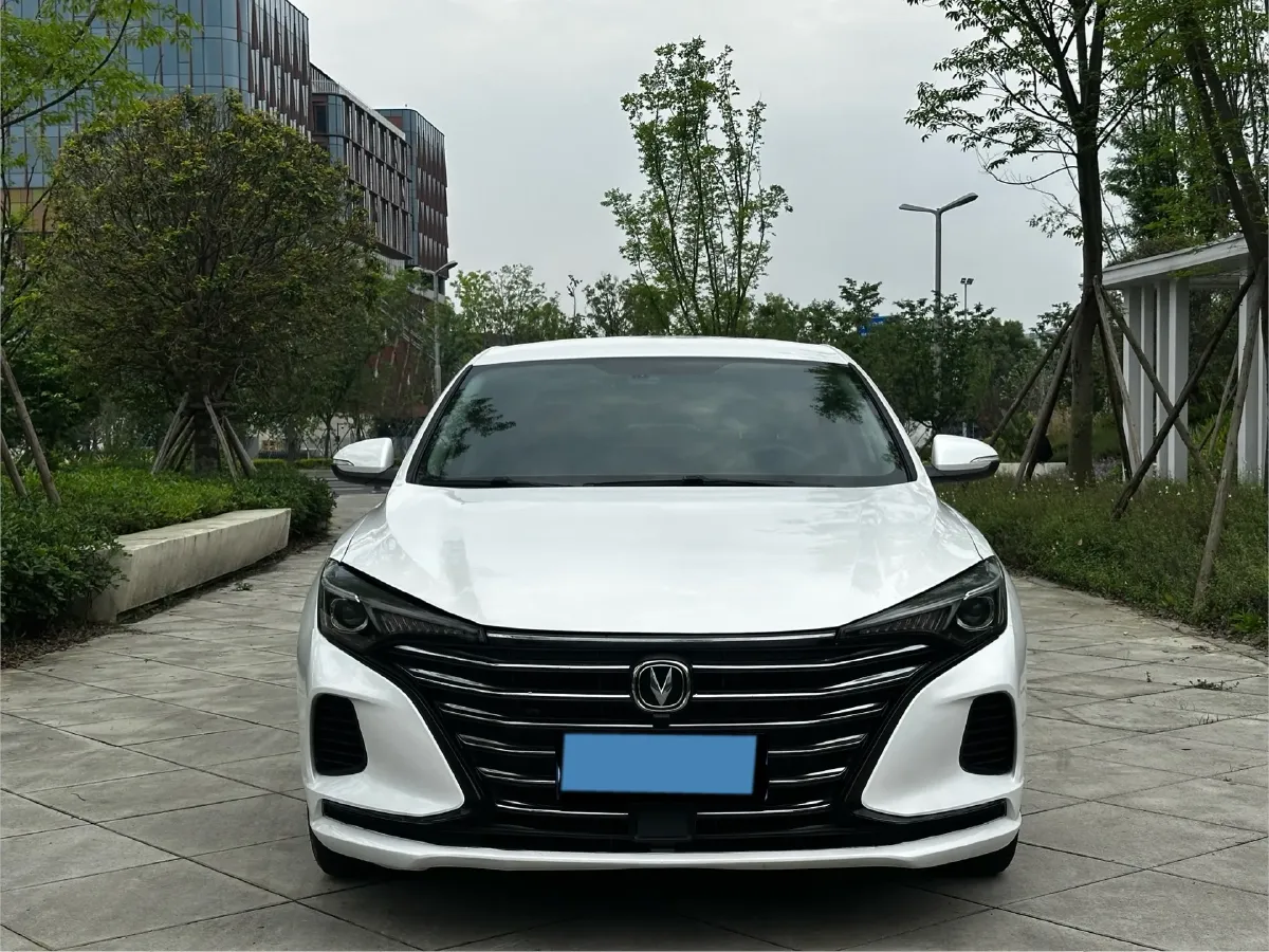 2021 ChangAn Eado 1.6L 128HP L4 CVT,autocango,china used car exporter,china ev exporter,chinese used car exporter,chinese used ev exporter