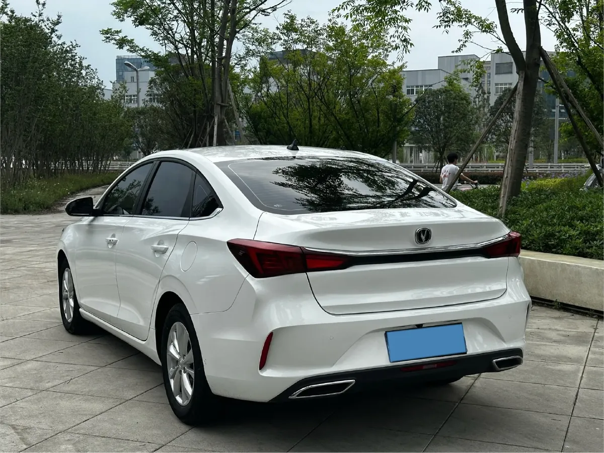 2021 ChangAn Eado 1.6L 128HP L4 CVT,autocango,china used car exporter,china ev exporter,chinese used car exporter,chinese used ev exporter