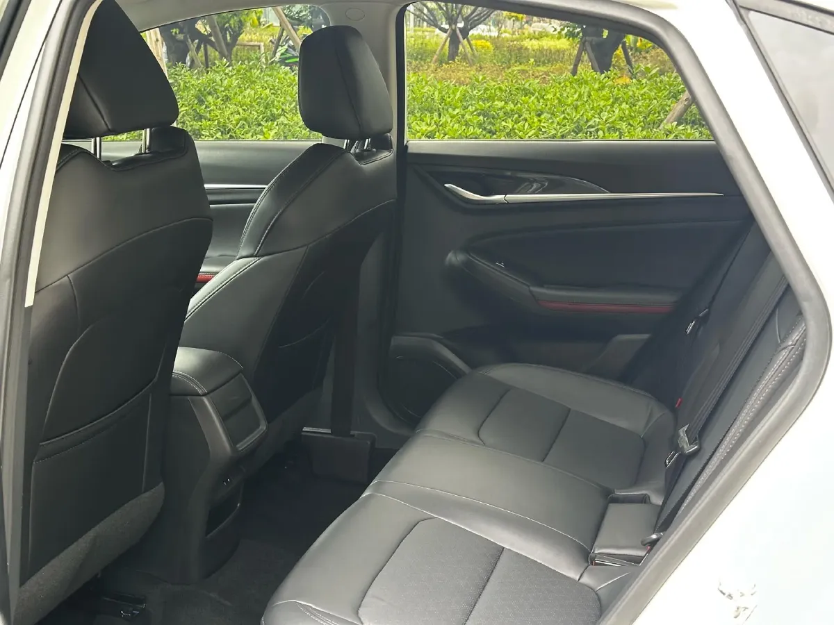 2021 ChangAn Eado 1.6L 128HP L4 CVT,autocango,china used car exporter,china ev exporter,chinese used car exporter,chinese used ev exporter