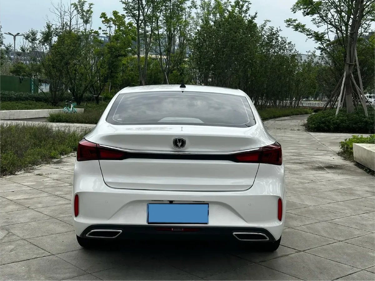 2021 ChangAn Eado 1.6L 128HP L4 CVT,autocango,china used car exporter,china ev exporter,chinese used car exporter,chinese used ev exporter
