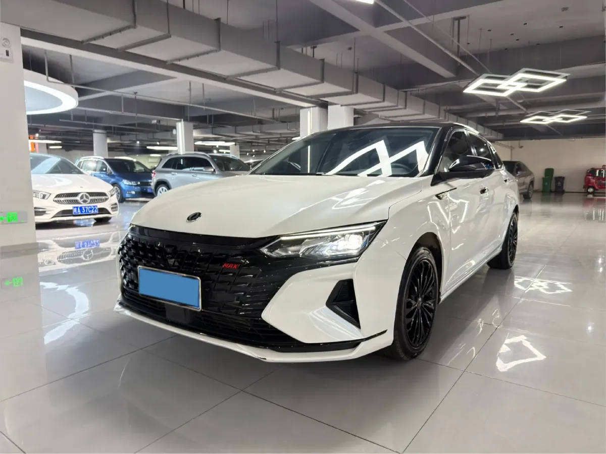 2021 DongFeng Aeolus YiXuan MAX 1.5T 190HP L4 7DCT,autocango,china used car exporter,china ev exporter,chinese used car exporter,chinese used ev exporter