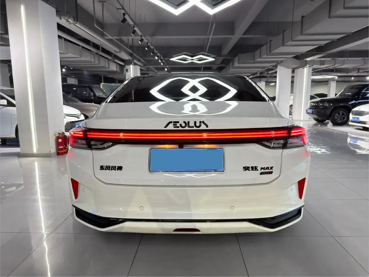 2021 DongFeng Aeolus YiXuan MAX 1.5T 190HP L4 7DCT,autocango,china used car exporter,china ev exporter,chinese used car exporter,chinese used ev exporter