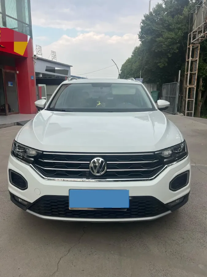 2020 Volkswagen T-Roc 1.4T 131HP L4 7DCT,autocango,china used car exporter,china ev exporter,chinese used car exporter,chinese used ev exporter