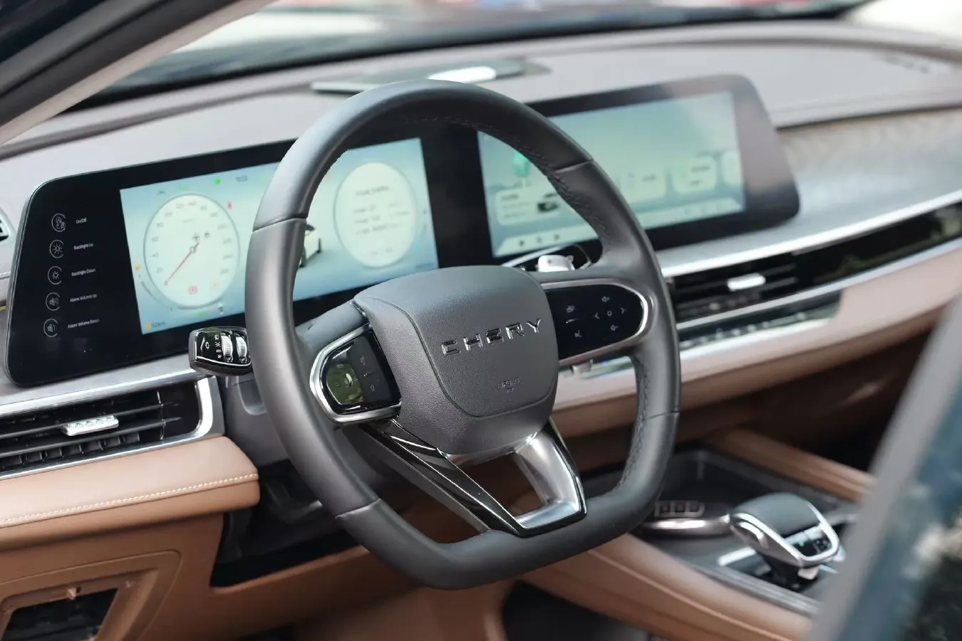 2023 Chery Arrizo 8 2.0T 254HP L4 7DCT,autocango,china used car exporter,china ev exporter,chinese used car exporter,chinese used ev exporter