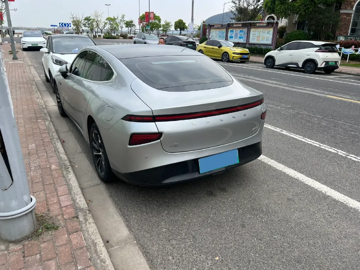 2020 Xpeng P7 BEV 70.8KWH,autocango,china used car exporter,china ev exporter,chinese used car exporter,chinese used ev exporter