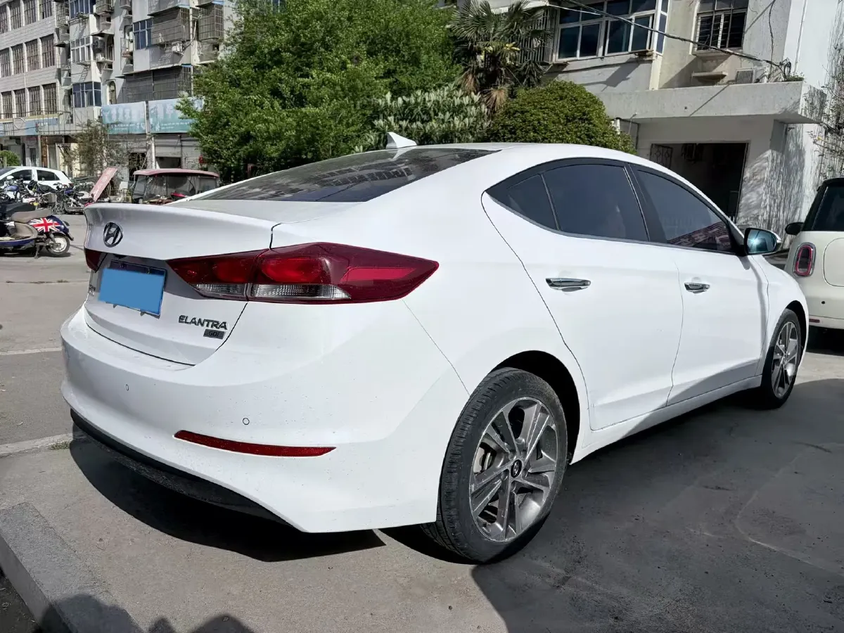 2016 Hyundai Elantra 1.6L 130HP L4 6AT,autocango,china used car exporter,china ev exporter,chinese used car exporter,chinese used ev exporter