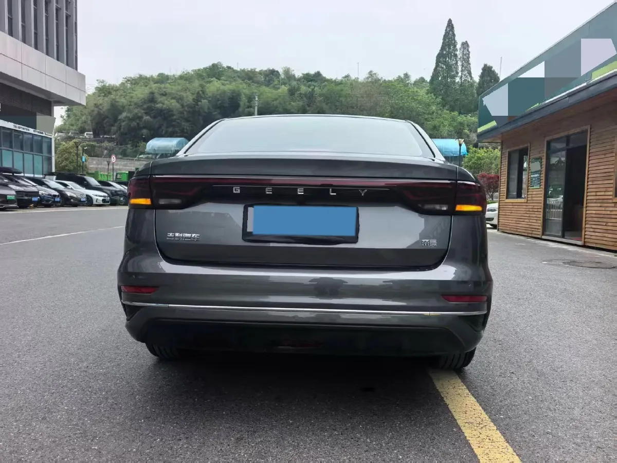 2022 Geely Emgrand 1.5L 114HP L4 CVT,autocango,china used car exporter,china ev exporter,chinese used car exporter,chinese used ev exporter