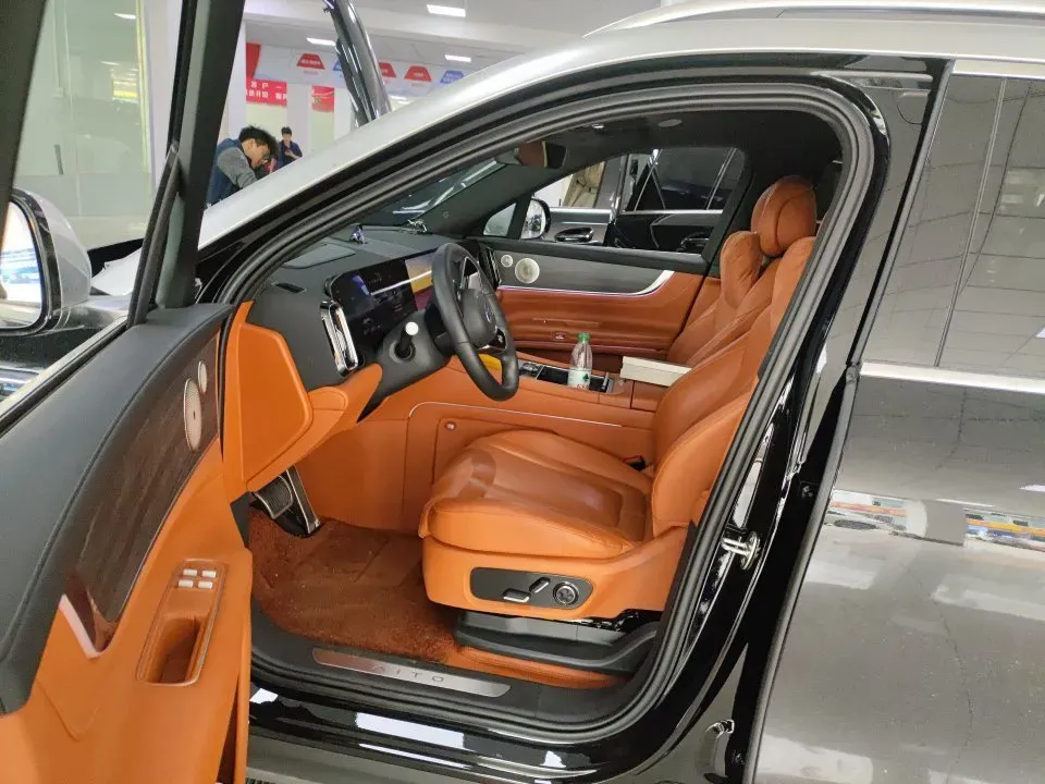 2024 AITO AITO M9 1.5T 152HP L4 REEV 42KWH,autocango,china used car exporter,china ev exporter,chinese used car exporter,chinese used ev exporter